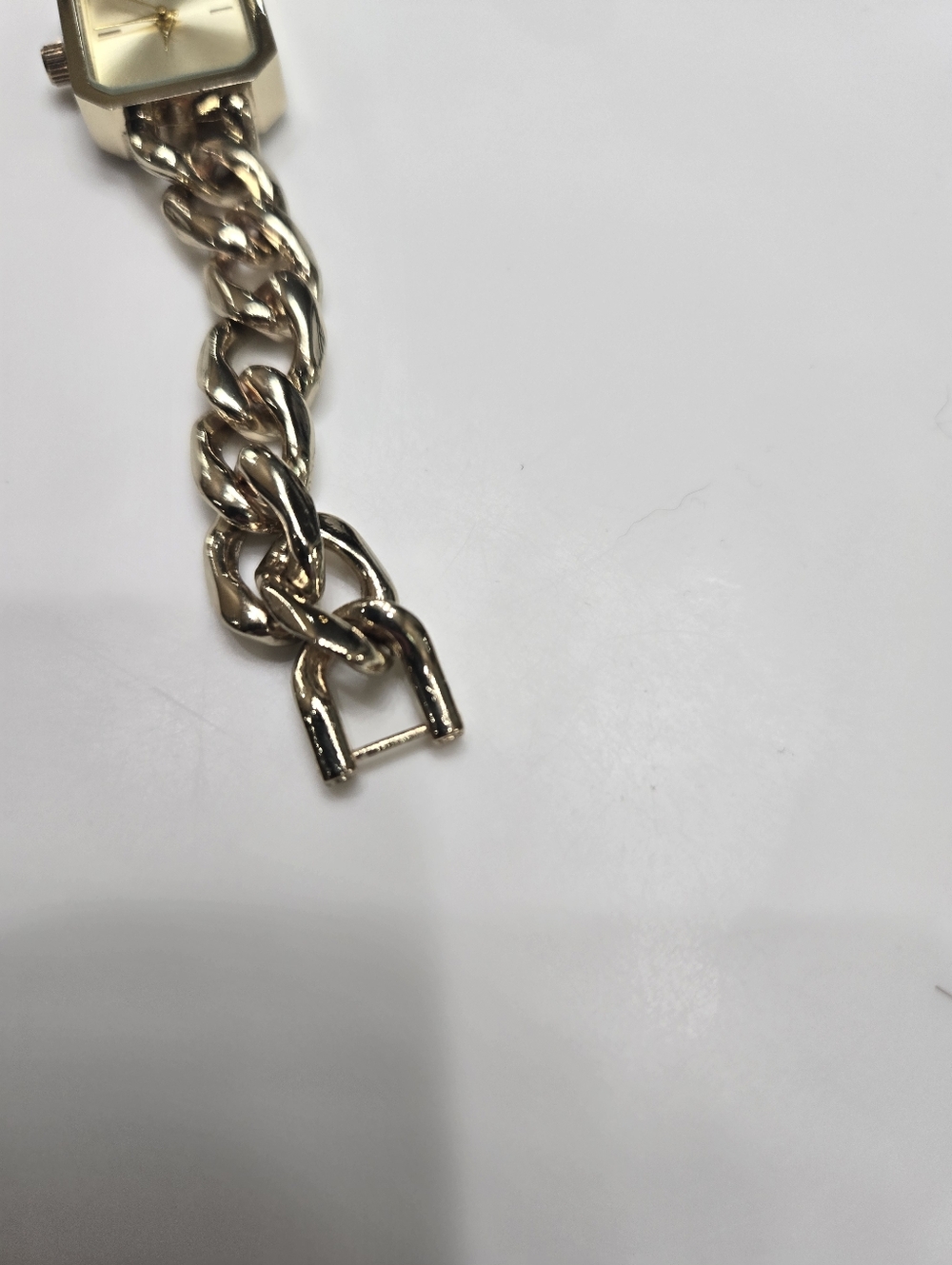 Gold Chain Watch - Picture 11 of 14
